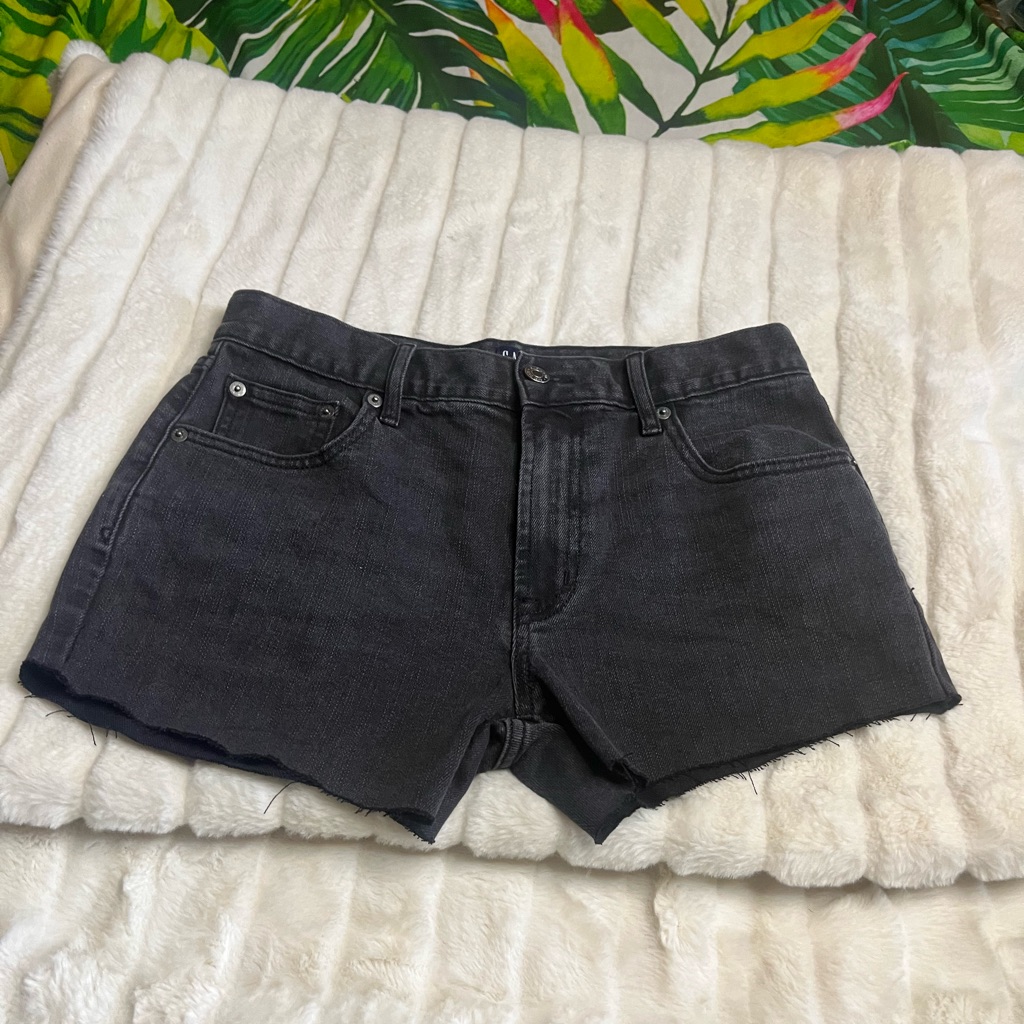 Gap 26 Mid Rise Black Denim Cut Off Casual Spring Summer Fall Goth Jean Shorts
